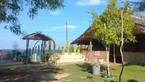 Wisata-Pantai-Dato-Majene-sepi-usai-lebaran-Iduladha-1445-H.jpg