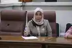 Anggota-Fraksi-PAN-DPRD-Kota-Cirebon-Rinna-Suryantiddeev.jpg