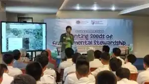 GDA-mengkampanyekan-Save-Soil-bersama-aktivis-lingkungan-internasional-Konstantin-Zulske.jpg