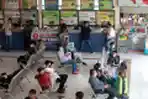 Mudik Awal di Terminal Kampung Rambutan