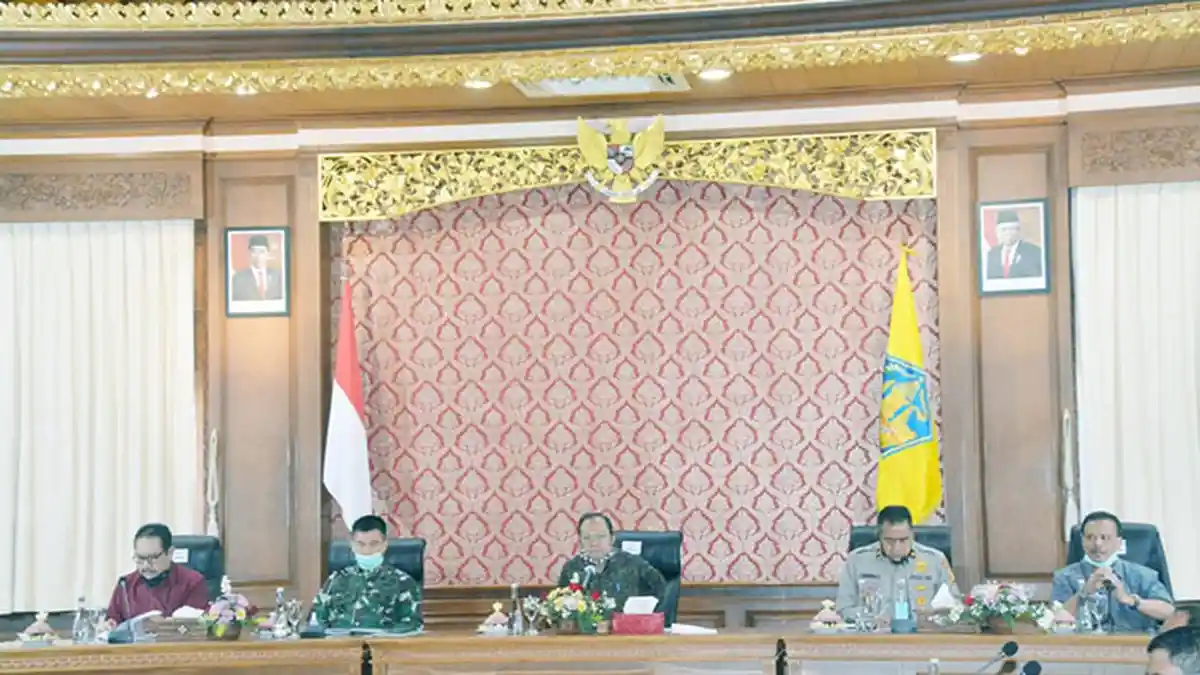 Rapat Bersama Gubernur, Kodam IX/Udayana Siap Back Up Pemprov Bali Hadapi Tatanan Normal Baru