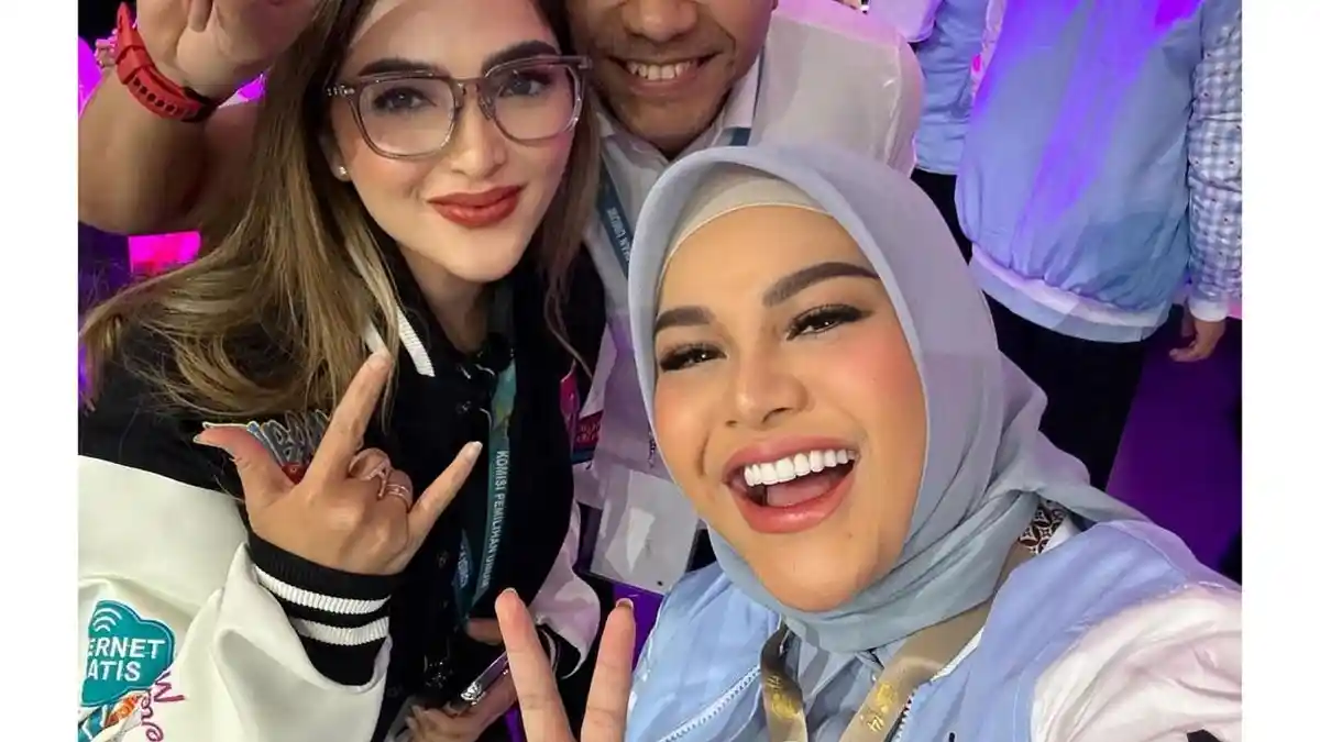 "Berbeda Tapi Tetap Bersama" Aurel Hermansyah Dukung Prabowo, Anang, Ashanty dan Krisdayanti Ganjar