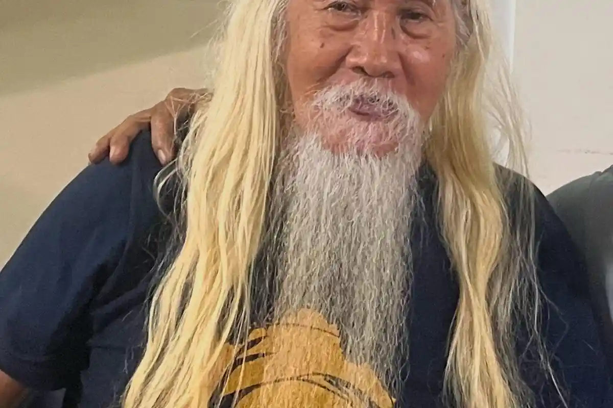 Amrullah Syam: Perupa 76 Tahun Pelihara Semangat dengan Patung