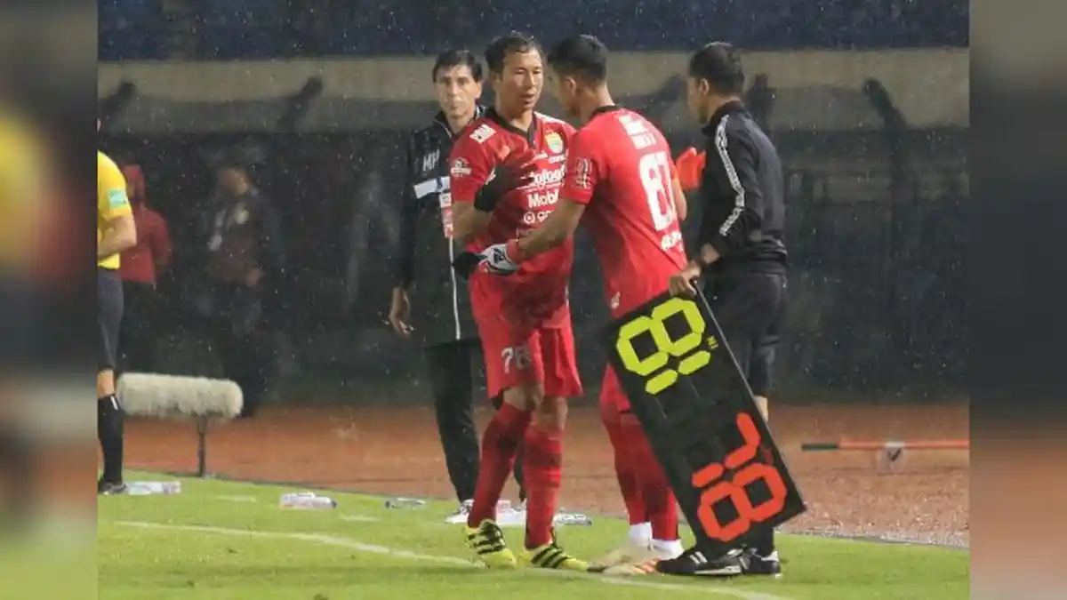 Dua Perasaan Berbeda Kiper Persib Dhika Bayangkara, Rasakan Senang dan Kecewa, Gara-gara Ini