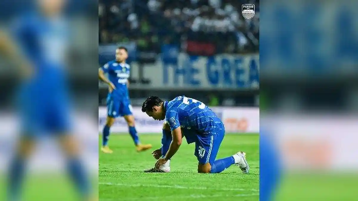 Persib Bandung Bikin Bobotoh Terkejut Selepas Tengah Malam, Unggah Hal ...