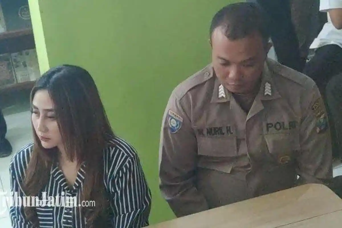 Istrinya Bentak dan Rendahkan Siswi Magang, Suami Tiktoker Luluk Probolinggo Dicopot dari Jabatan
