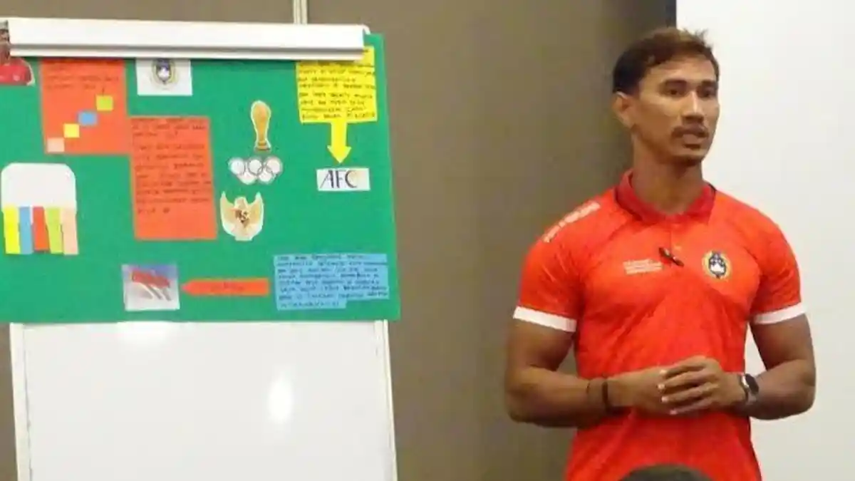 Zulkifli Syukur Kantongi Lisensi A AFC, Usung Filosofi Ewako