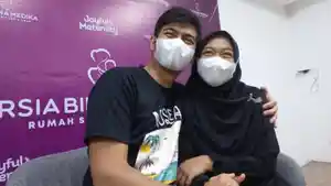 Ria-Ricis-dan-Teuku-Ryan-di-RSIA-Bina-Medika-pada-Kamis-2872022.jpg