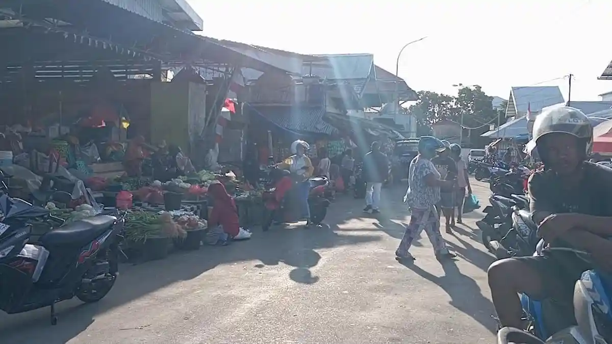 Update Harga Bumbu Dapur di Pasar Langgur -  Maluku Tenggara, Cabai Rawit Rp 50 Ribu