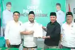 Fandi-Akhmad-Yani-atau-Gus-Yani-dan-Ketua-DPC-PKB-Gresik-Abdul-Qodir.jpg