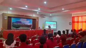 Suasana-diskusi-dalam-seminar-di-Aula-FPKP-Undana.jpg