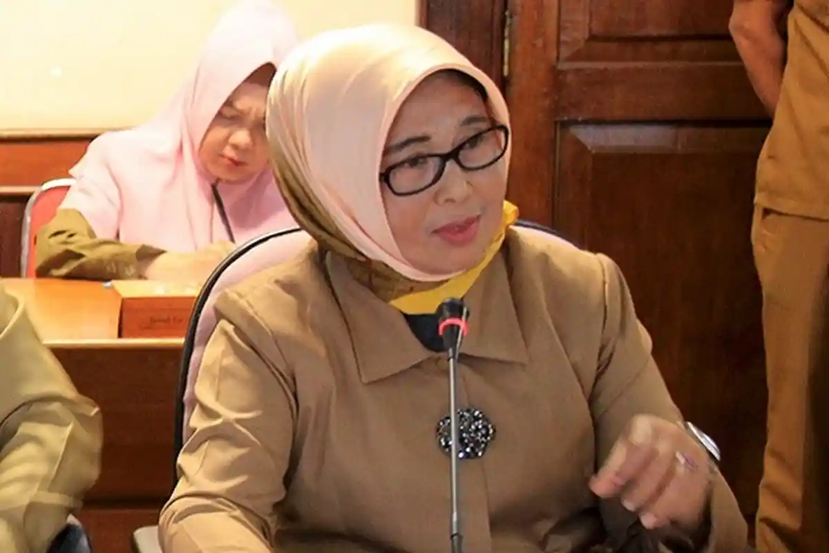 Gaji Honorer Dibayar Tujuh Bulan