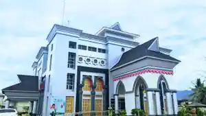 Keluarga-Hasan-Saputro-Margono-meminta-kejelasan-ke-pihak-kampus-IAIN-Sultan-Amai.jpg