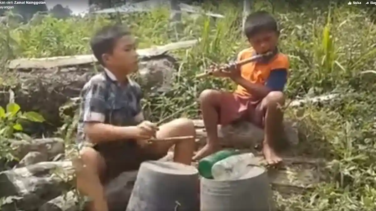 VIDEO: Keren! Dua Bocah Ini Hasilkan Musik Gondang Batak Menggunakan Barang Bekas