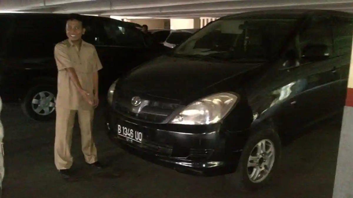 Sampai Sore Ini, Baru 4 Mobil Dinas Anggota DPRD Depok yang Dikembalikan