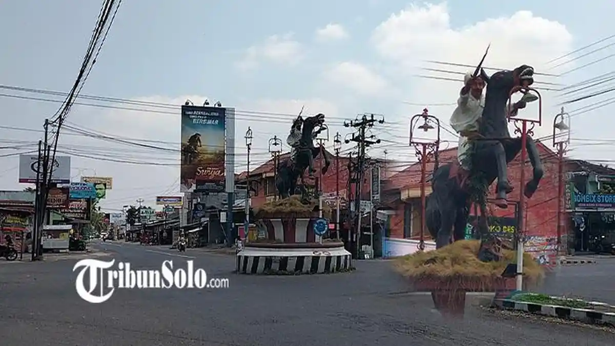 Bukan Pangeran Diponegoro, Ini Sosok Sebenarnya Patung Penunggang Kuda di Simpang 4 Karanggede