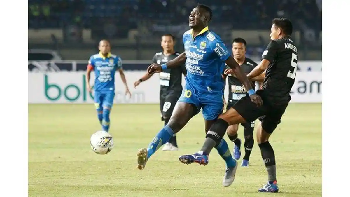 Jelang Persela Vs Persib - Kenapa Ezechiel Menurun Drastis?