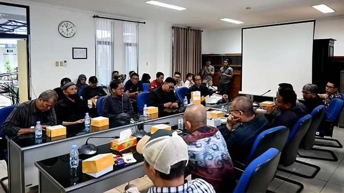 Warga Terdampak Proyek Pengembangan Stasiun Lempuyangan Mengadu ke DPRD Kota Yogya