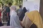Distribusi Bantuan Banjir Diduga Tidak Merata, Puluhan Warga Datangi Kantor Camat Mutiara