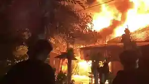 rumah-terbakar-1905.jpg