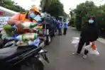 Penyaluran Pangan Bersubsidi di RPTRA Permata Intan