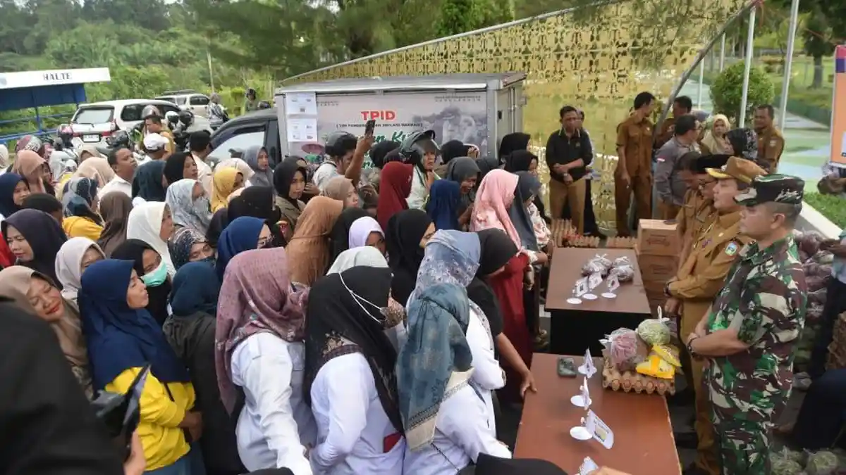 Sambut Ramadhan, Pemkab Sarolangun Kembali Gelar Gerakan Pangan Murah untuk Warga