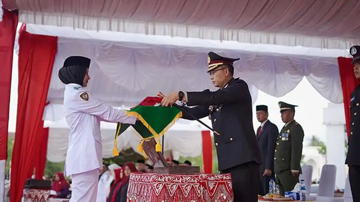 AKBP Jaka Mulyana Irup Upacara Penurunan Bendera HUT RI di Pidie