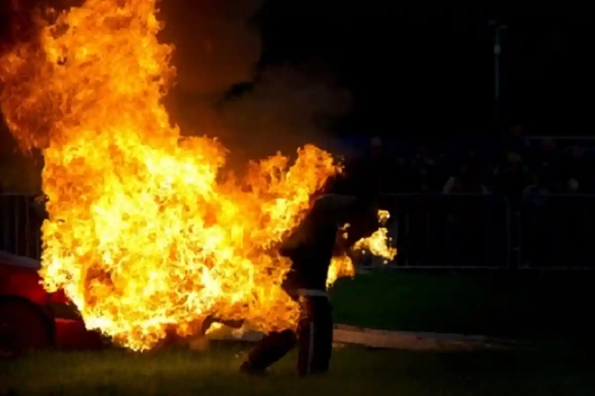 Ibu Ini Tega Membakar Hidup-hidup Anaknya Karena Ingin Masuk Syurga, Ternyata Dia . . .