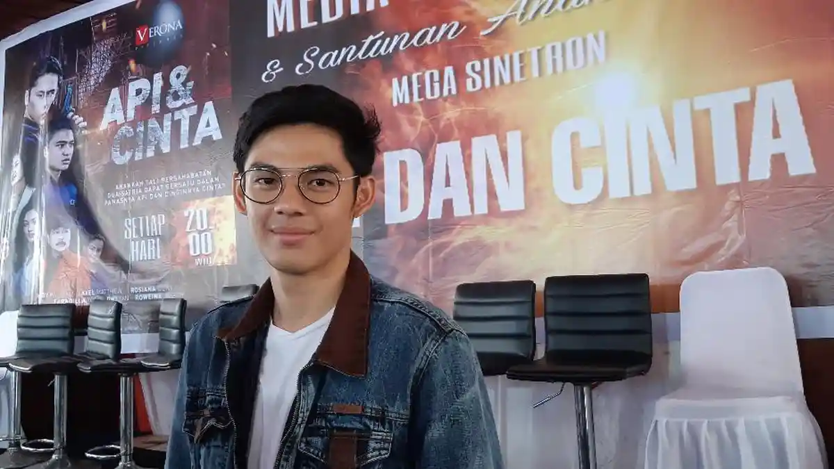 Shandy William Tanpa Stuntman untuk Adegan Berkelahi di Sinetron Api & Cinta