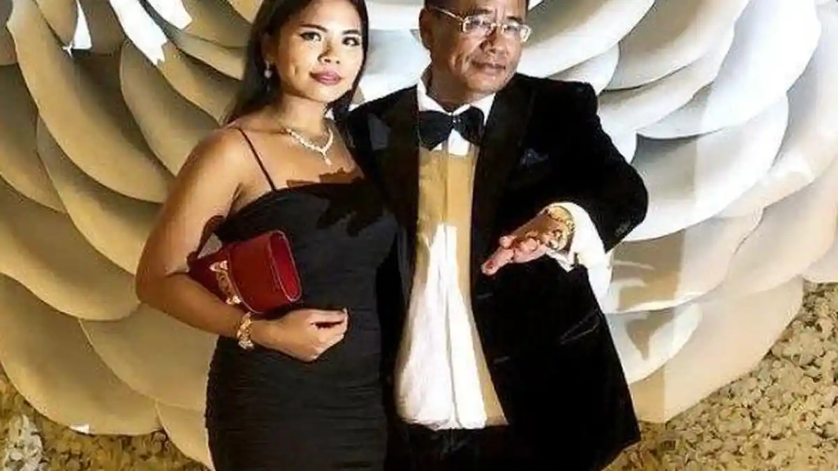 Hotman Paris Bangga Putrinya Kerja di Singapura, Natizen Singgung  Adu Pintar dengan Putri Razman