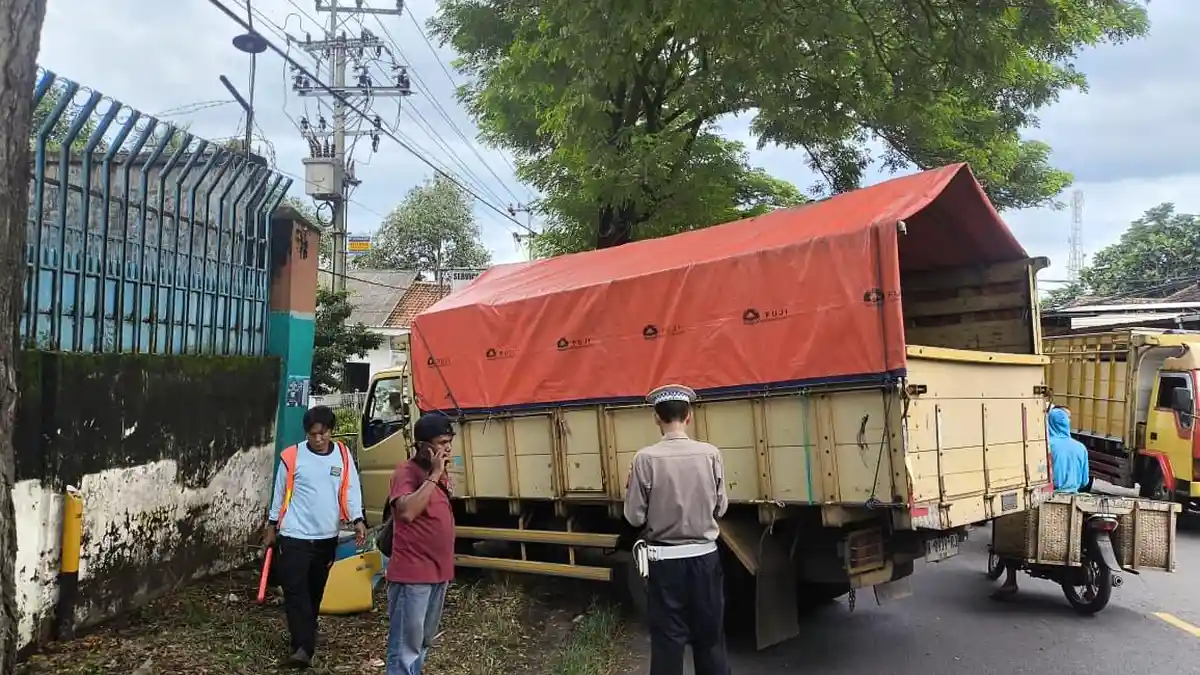 Kecelakaan 3 Truk di Jalur Situbondo-Banyuwangi, Lalu Lintas Sempat Macet