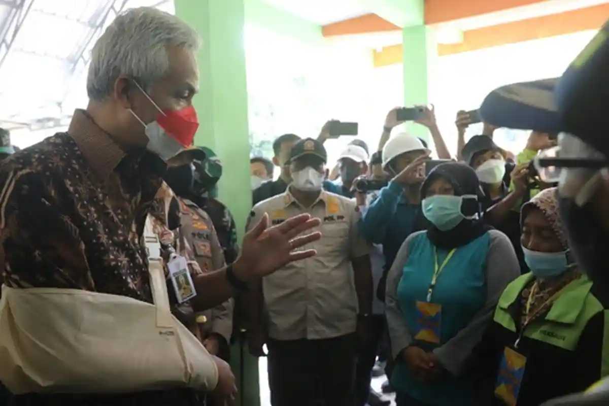 Temui Warga Desa Wadas, Gubernur Ganjar Pesan Jaga Kerukunan dan Saling Menghormati