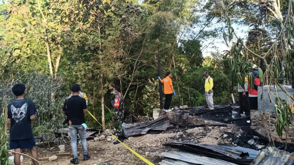 Satu Rumah Warga di Belu NTT Ludes Terbakar, Silvester Dengar Bunyi Ledakan  