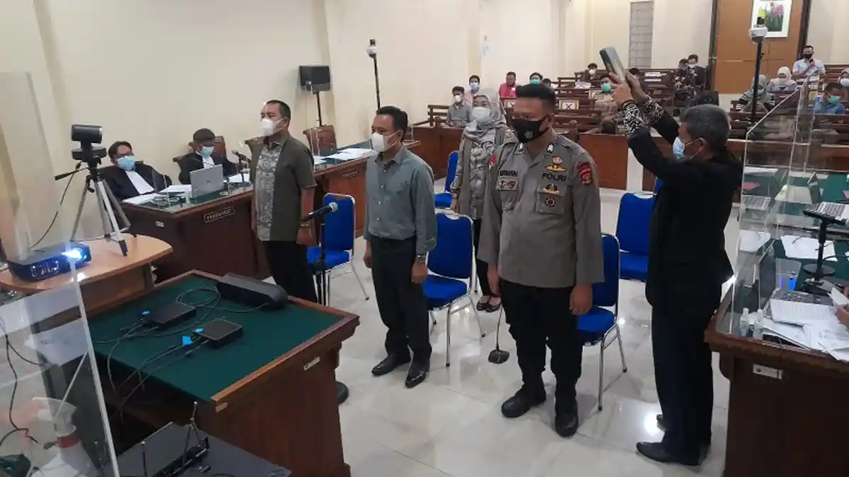 2 dari 8 Saksi yang Dihadirkan di Sidang Lanjutan Mustafa Mangkir