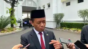 20231224_Pengakuan-Bahlil-soal-Momen-Prabowo-Tarik-Jaketnya-saat-Debat-Cawapres-yang-Viral.jpg