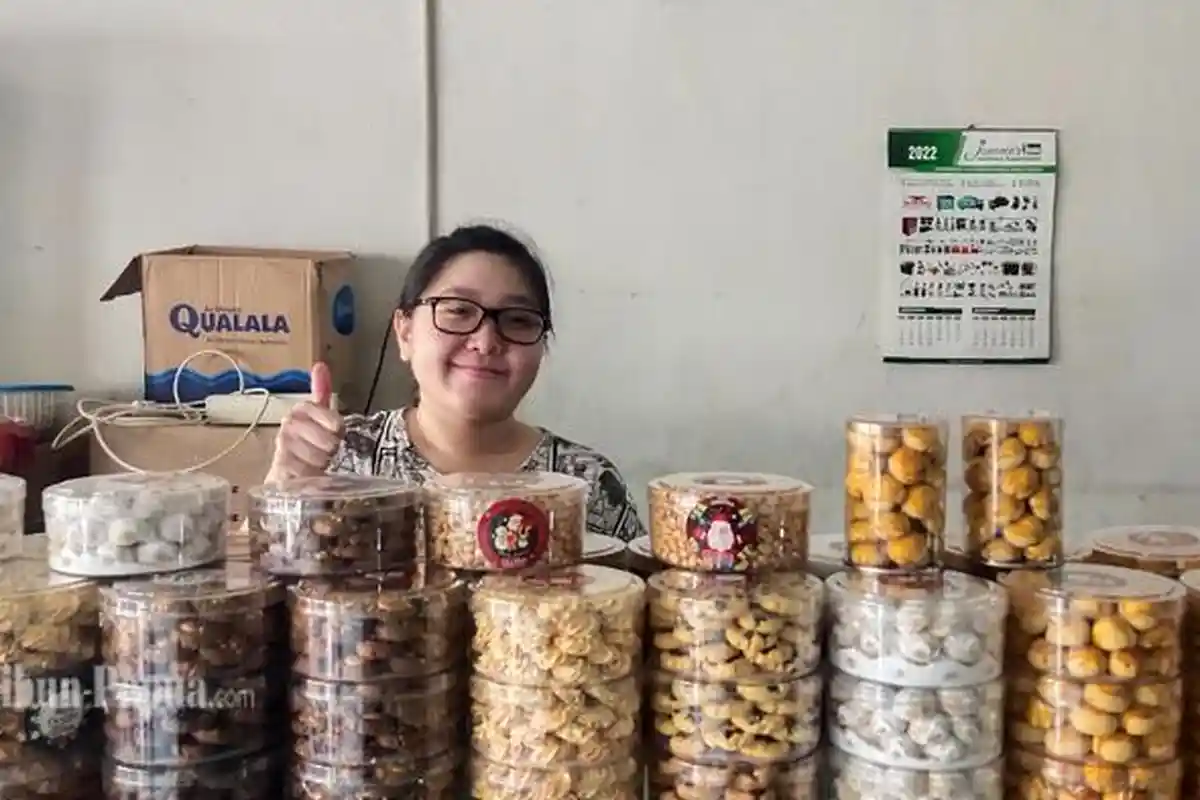 Jelang Natal 2022, Kue Kering di Kota Jayapura Laris Diburu Pembeli