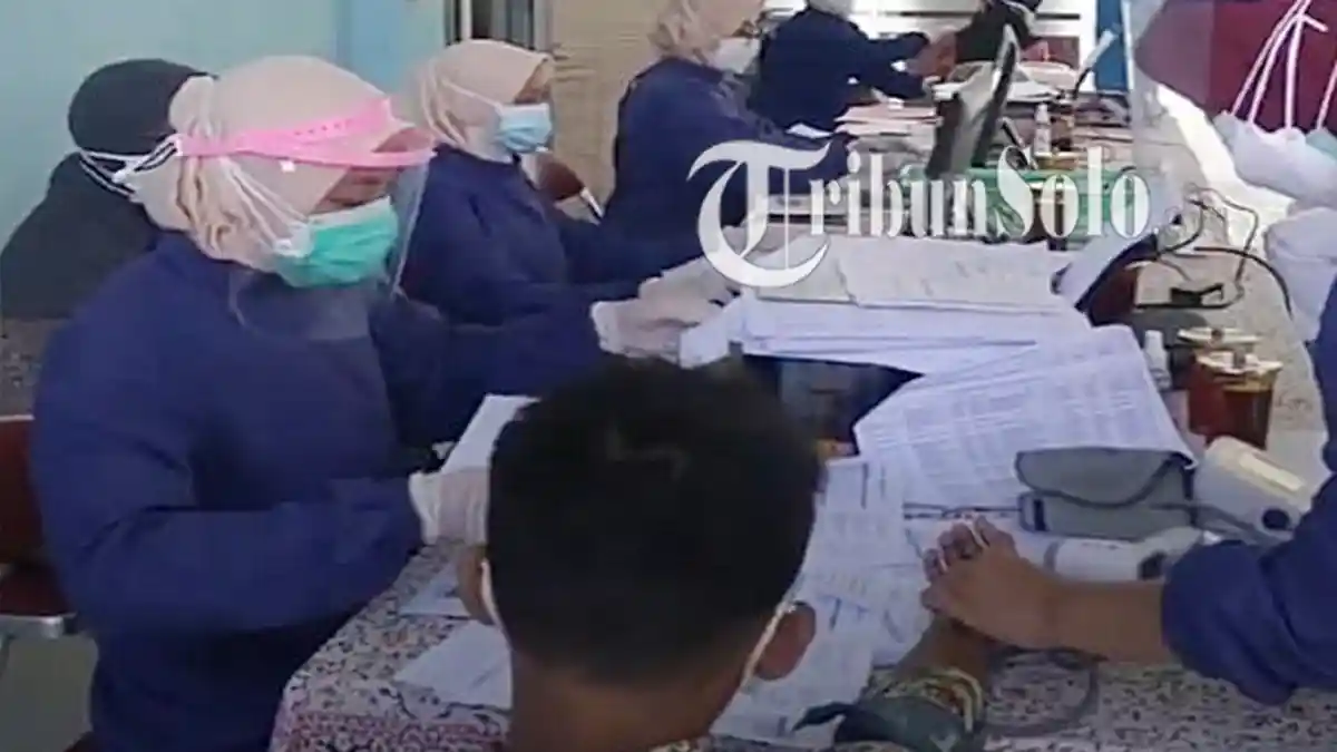 Vaksinasi Boyolali Hari Ini : Meski Terus Berlanjut, Tetapi Ada Siswa Gagal karena Terpapar Covid-19