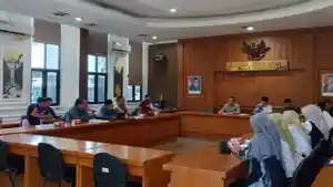 DPRD-Kabupaten-Pandeglang-menggelar-Rapat-Dengar-Pendapat-RDP-KECELAKAAN-MAUT.jpg