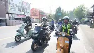 TOURING-Satlantas-Polres-Pasuruan-bersama-komunitas-motor.jpg