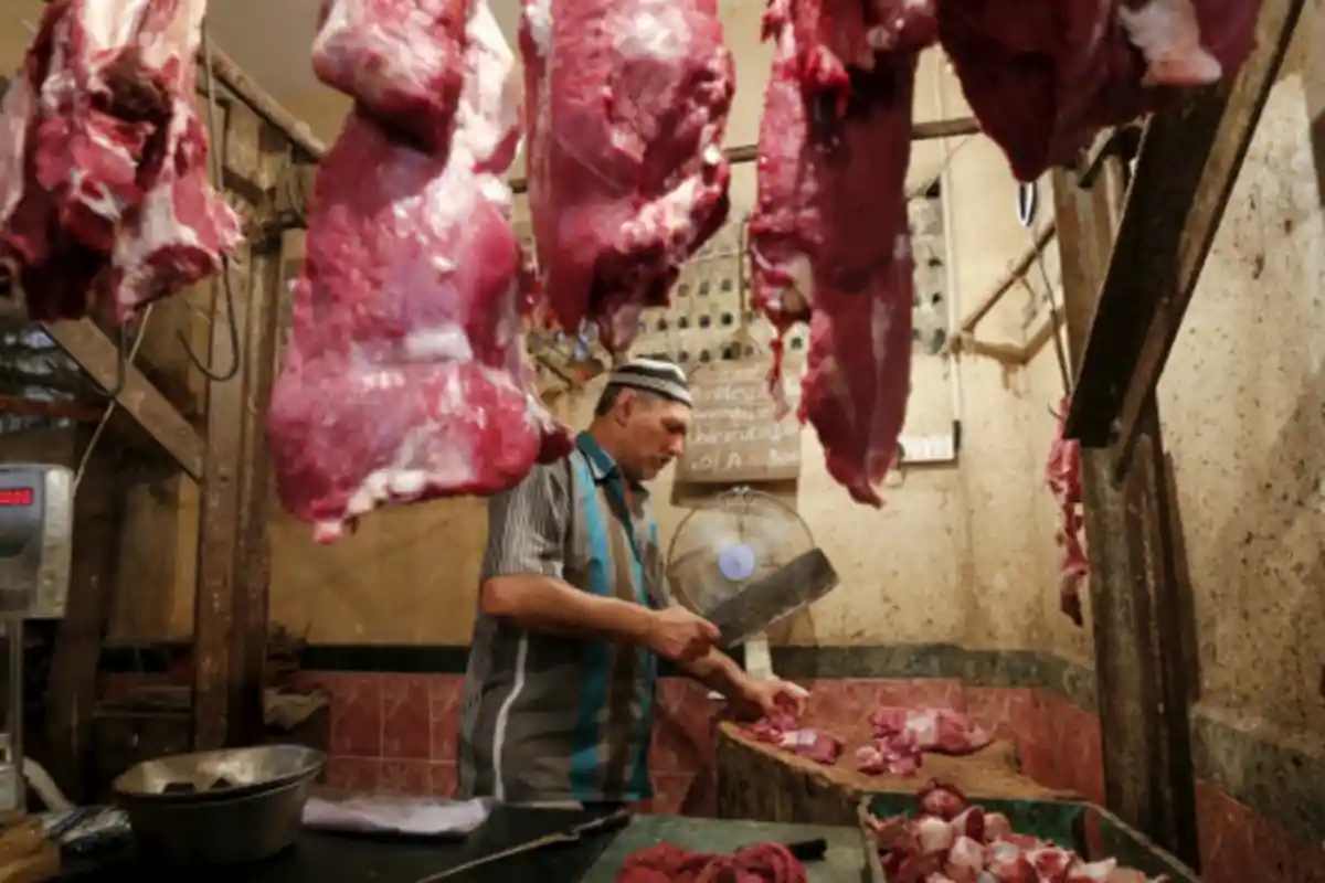 Pengadilan Tinggi Larang Daging Sapi, Muslim di Kashmir Protes