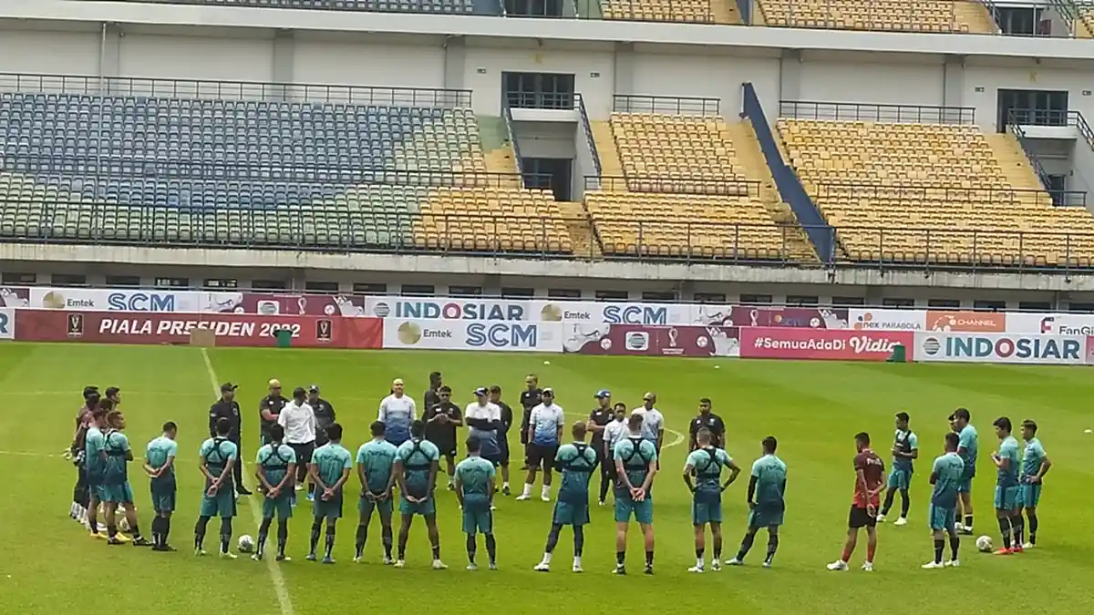 Jelang Hadapi Persebaya Surabaya, Persib Latihan dan Matangkan Persiapan di Stadion GBLA