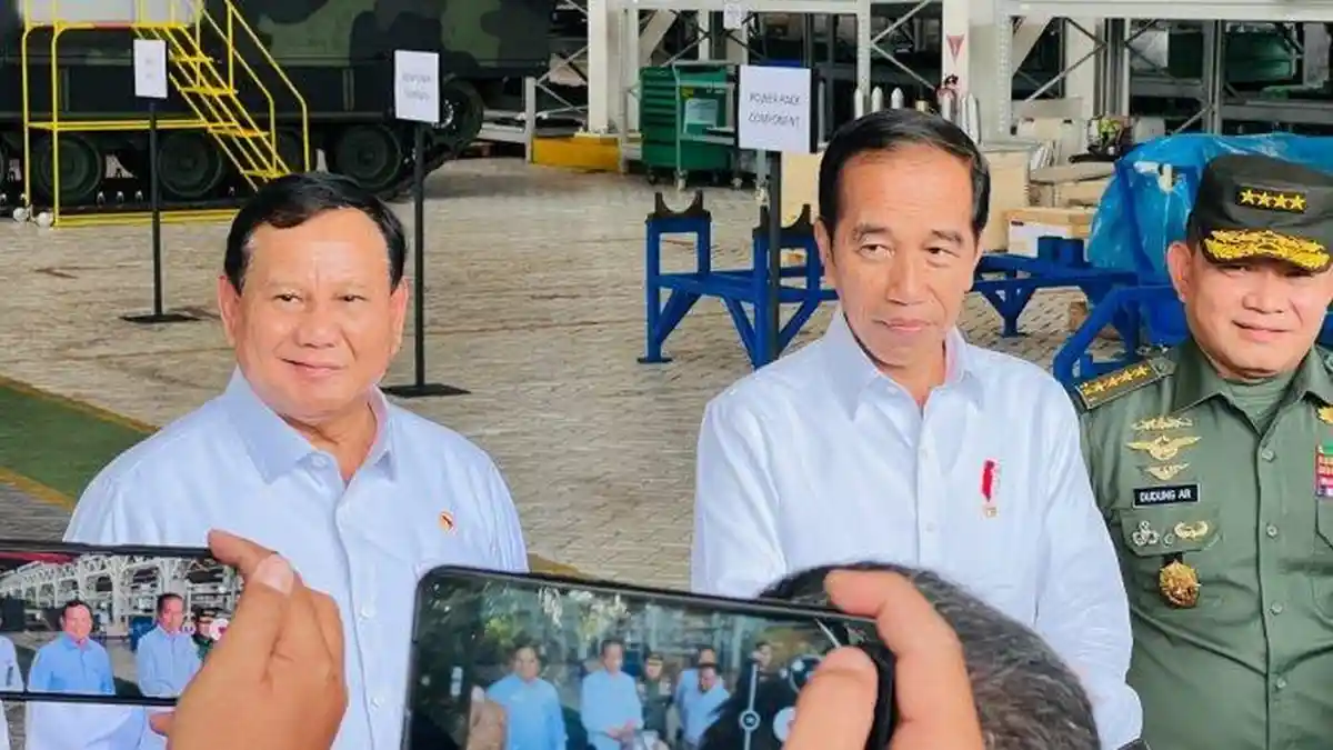Prabowo Tak Ingin Laporkan Penyebar Hoaks Tampar Wamen, Jokowi: Pak Prabowo Sekarang Sabar Kok