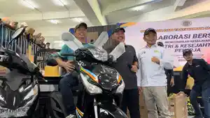 May-Day-2026-di-Gresik-dihadiri-kurang-lebih-5000-buruh-se-Kabupaten-Gresik.jpg