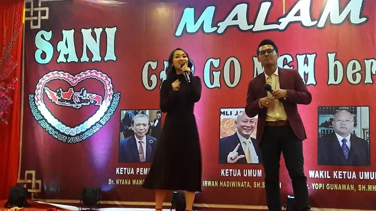 Sebulan Menikah, Felly ex Cherrybelle: Rezeki Kerja Bareng Suami