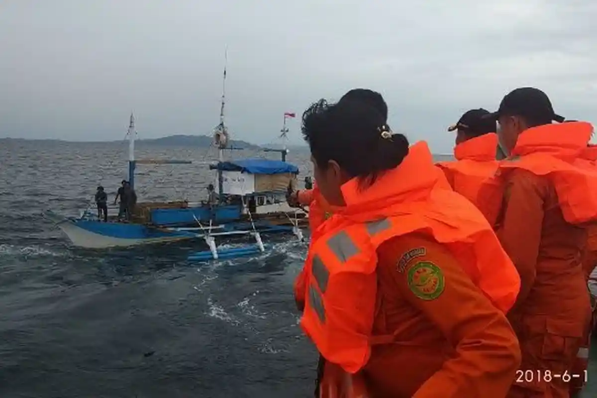 Tim Basarnas Manado Selamatkan KM Kartika 88 dan Awaknya yang Hilang Sejak Rabu