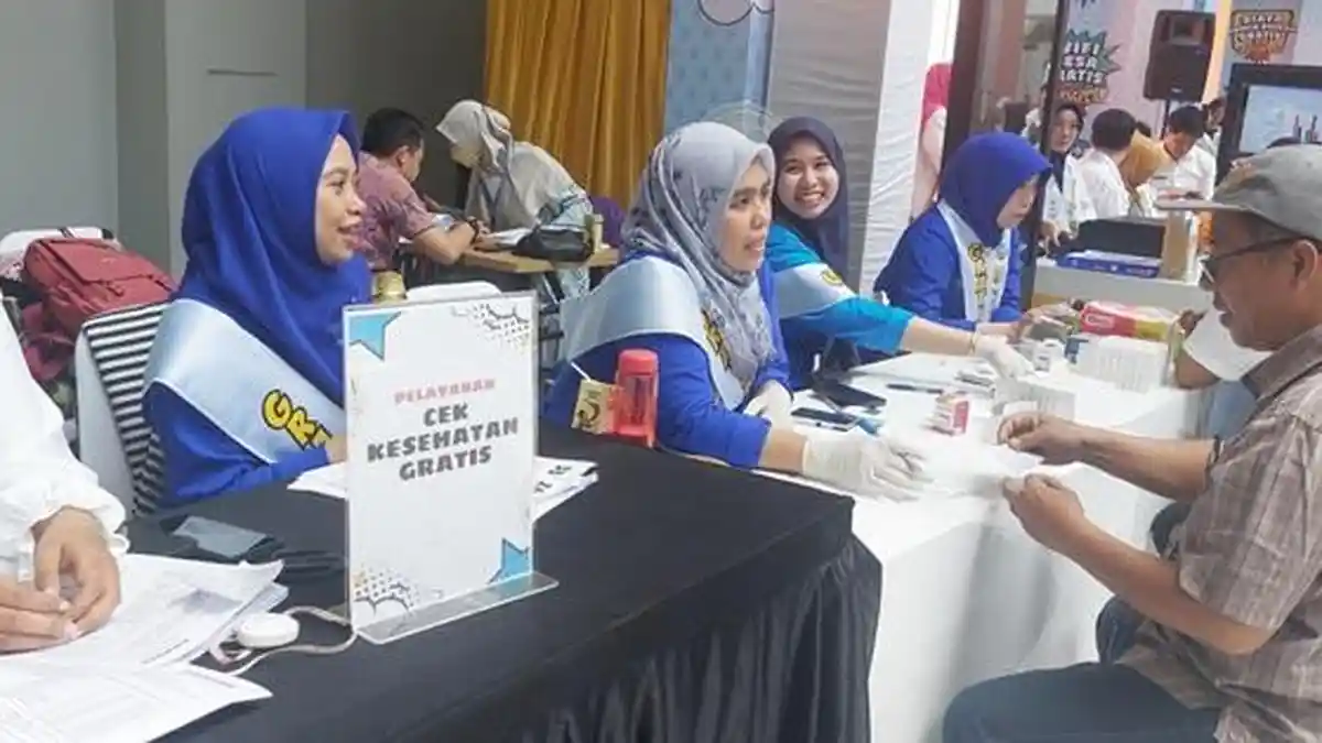 Ratusan Masyarakat Manfaatkan Layanan Pemeriksaan Kesehatan Gratis dari Dinkes Kaltim