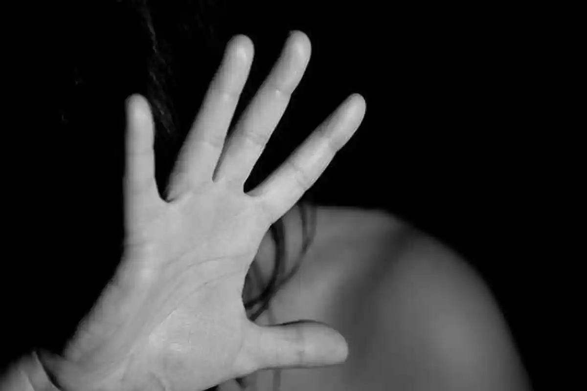 Pacar Dipanggil 'Sayang' oleh Orang Lain, Pria Ini Cemburu hingga Bunuh Kekasih dengan Kunci Roda