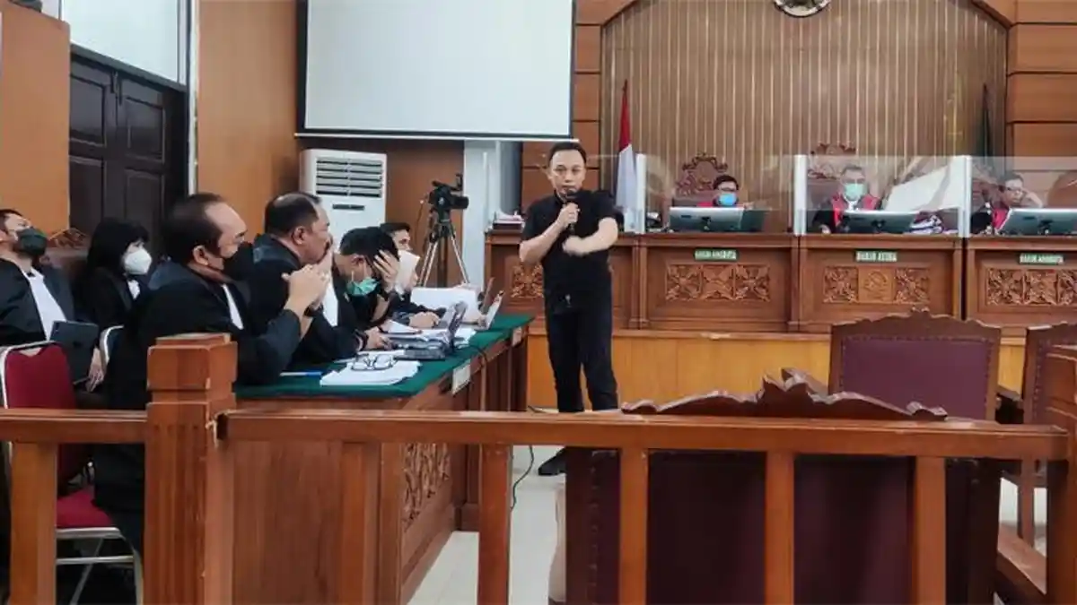 Ricky Rizal Tak Merasa Bersalah Atas Kejadian Pembunuhan Brigadir Yosua ...