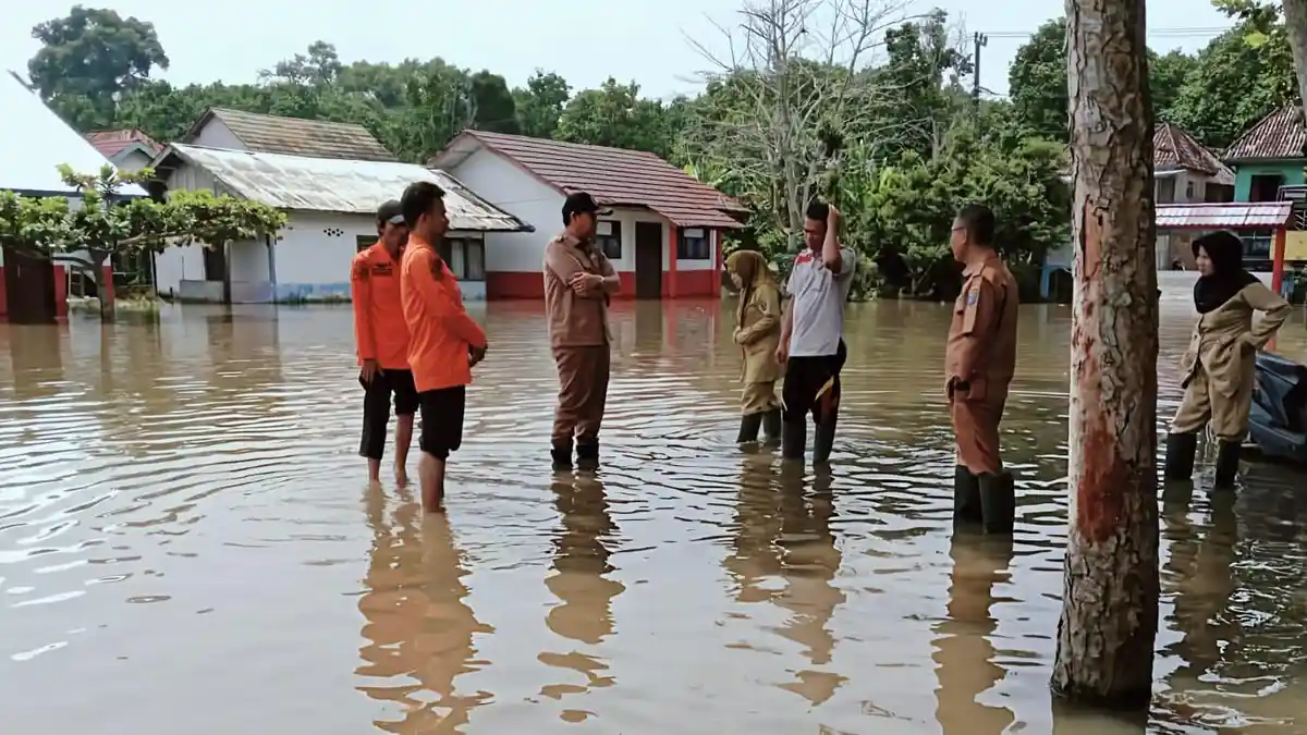 Debit Sungai Komering Meningkat, Ratusan Rumah dan Sekolah di OKI Terendam Banjir