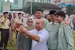 Momen Hangat Didit Prabowo dan Anies Baswedan Usai Salat Id di Al-Azhar, Selfie Bareng